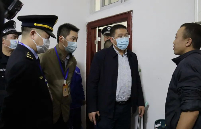 超能兆吸油煙機(jī),超能兆電熱水器.jpg